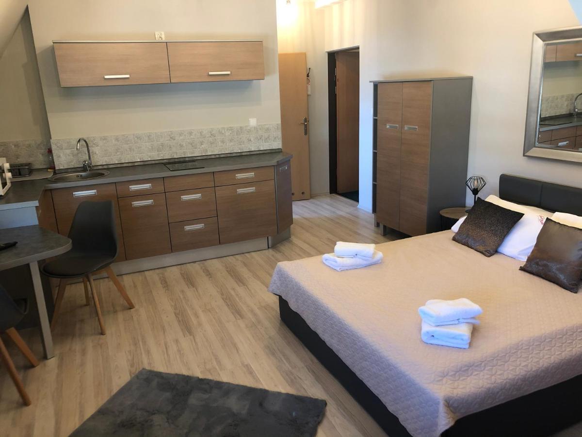 Hotel Bella Jelenia Góra Εξωτερικό φωτογραφία