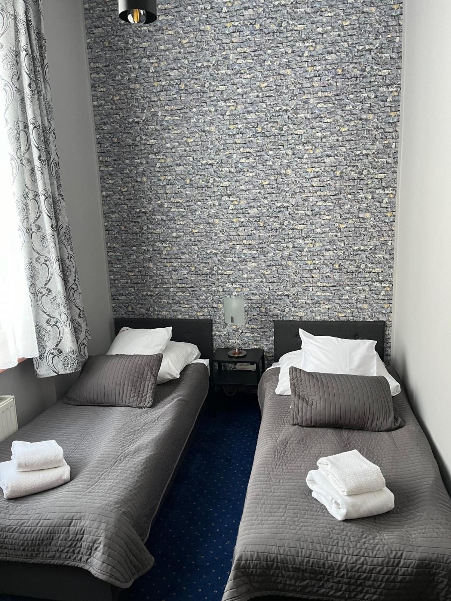 Hotel Bella Jelenia Góra Εξωτερικό φωτογραφία